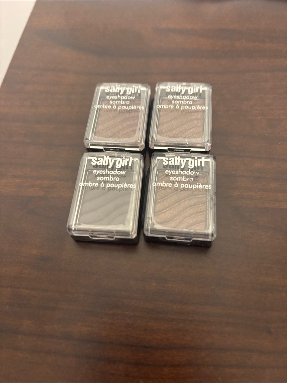 Sally Girl Eyeshadow Set of 4 In Coffee (3) And Onyx (1) Size 0.04 oz / 1.1 g e